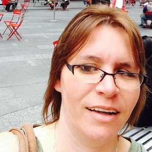 Meet your Posher, Laulaura